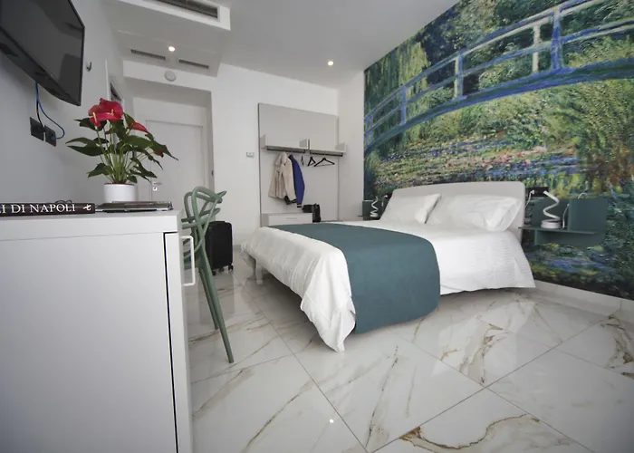 Be Coloured - Boutique Art Rooms In Naples